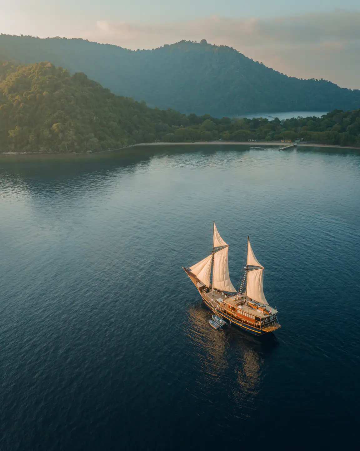 Celestia — Ultra-Luxury yacht in Komodo (3 of 6)