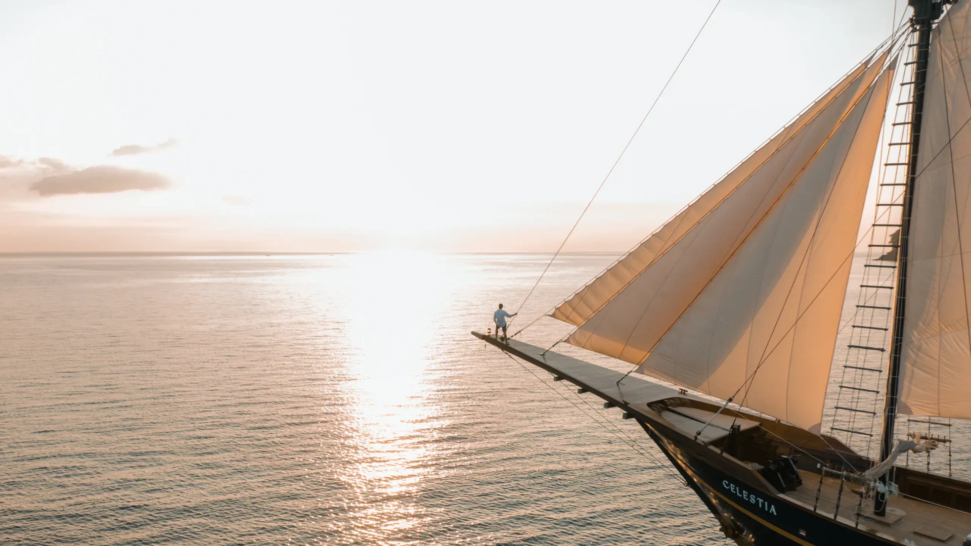 Celestia — Ultra-Luxury yacht in Komodo (5 of 6)