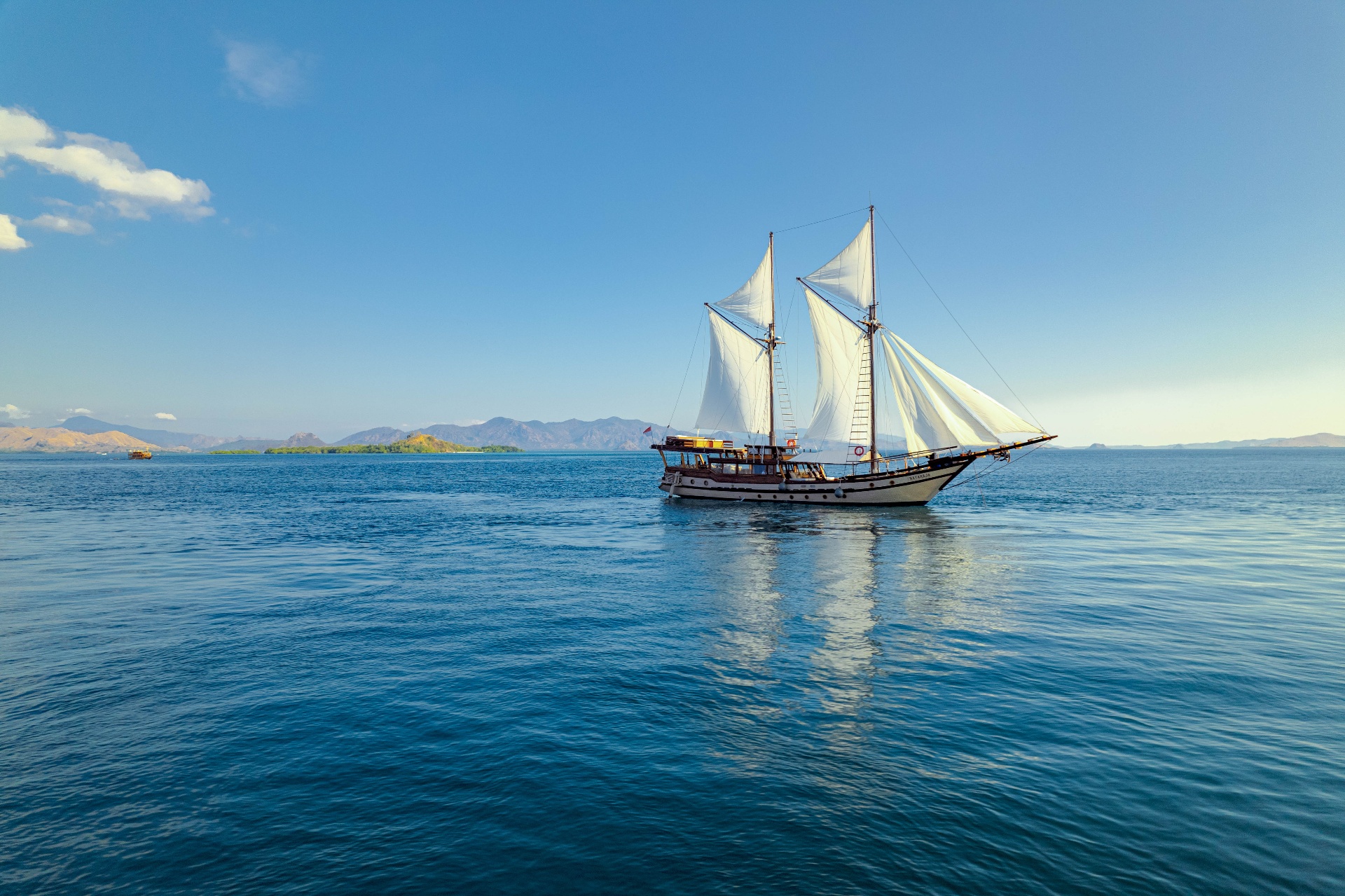 Nataraja — Luxury Yacht yacht in Komodo (4 of 6)