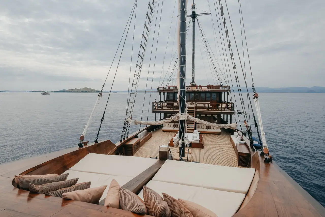 Celestia — Ultra-Luxury yacht in Komodo (6 of 6)